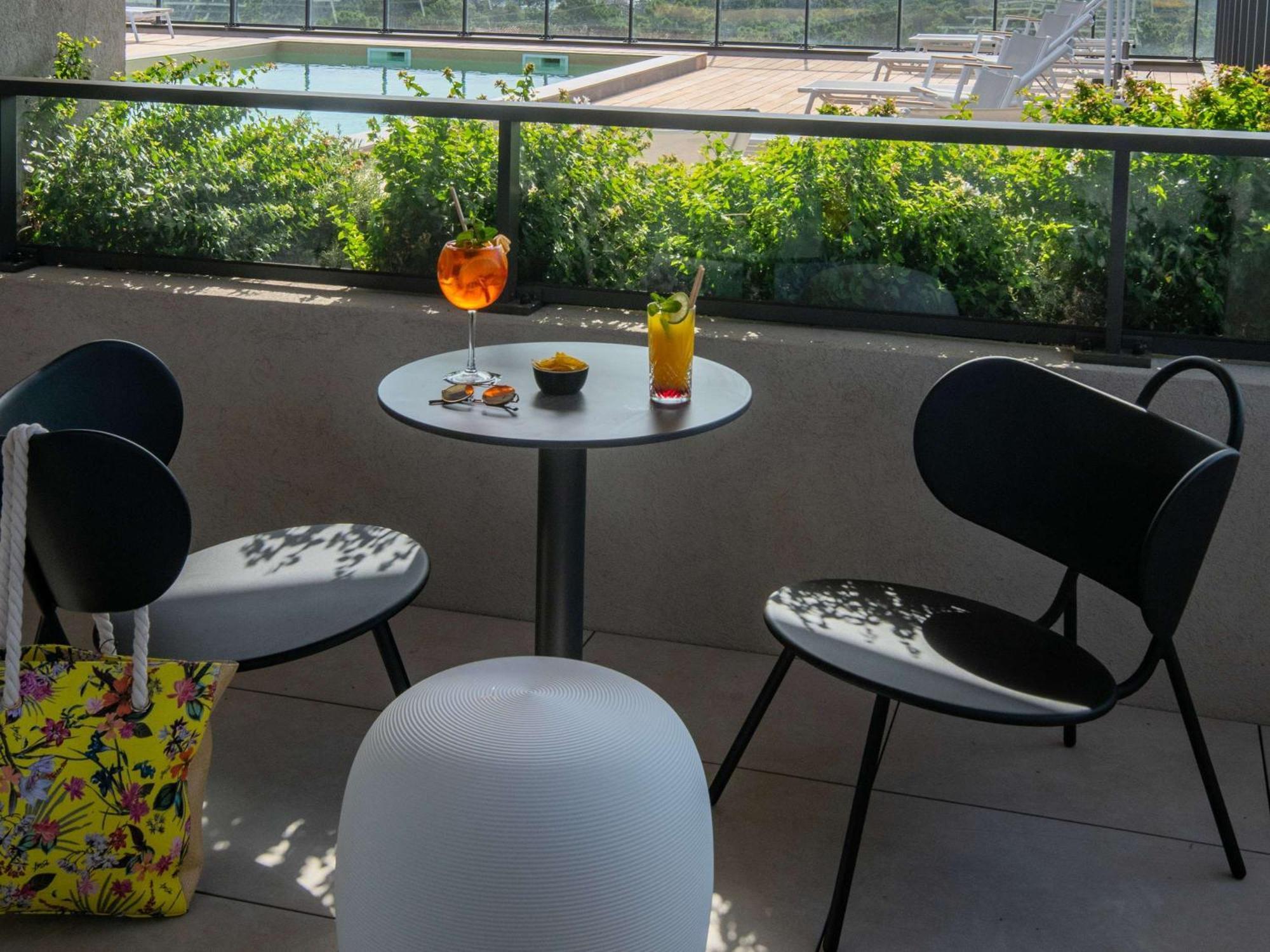 Ibis Styles Porto Vecchio Hotel Exterior foto