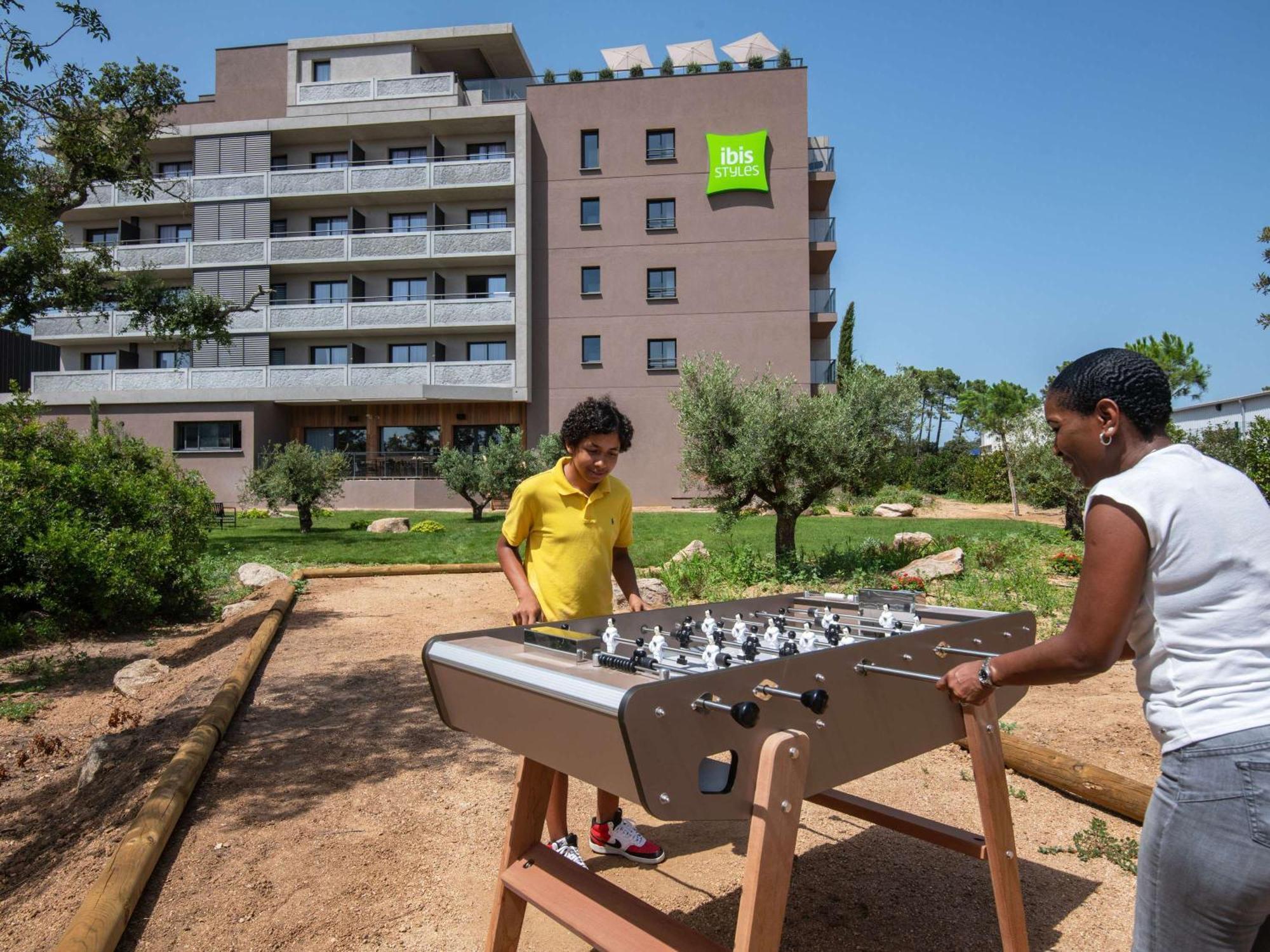 Ibis Styles Porto Vecchio Hotel Exterior foto