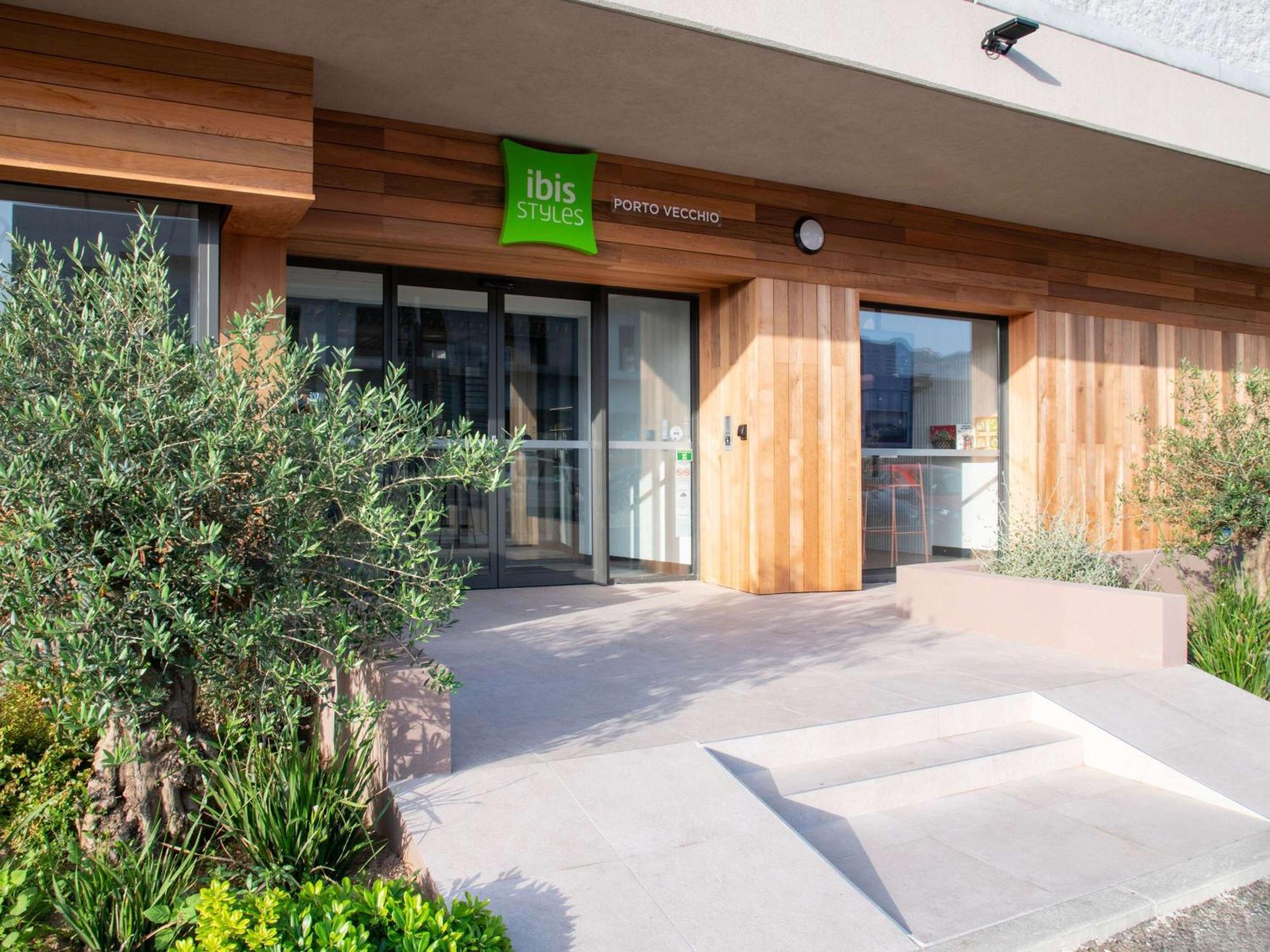 Ibis Styles Porto Vecchio Hotel Exterior foto
